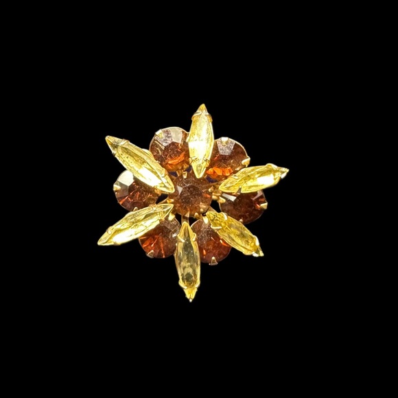 Vintage Starburst Floral Rhinestone Brooch - Picture 2 of 3